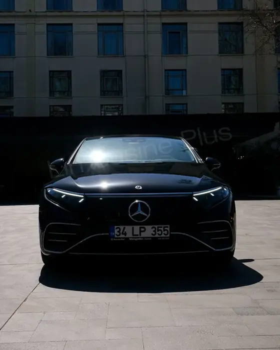 Mercedes EQS