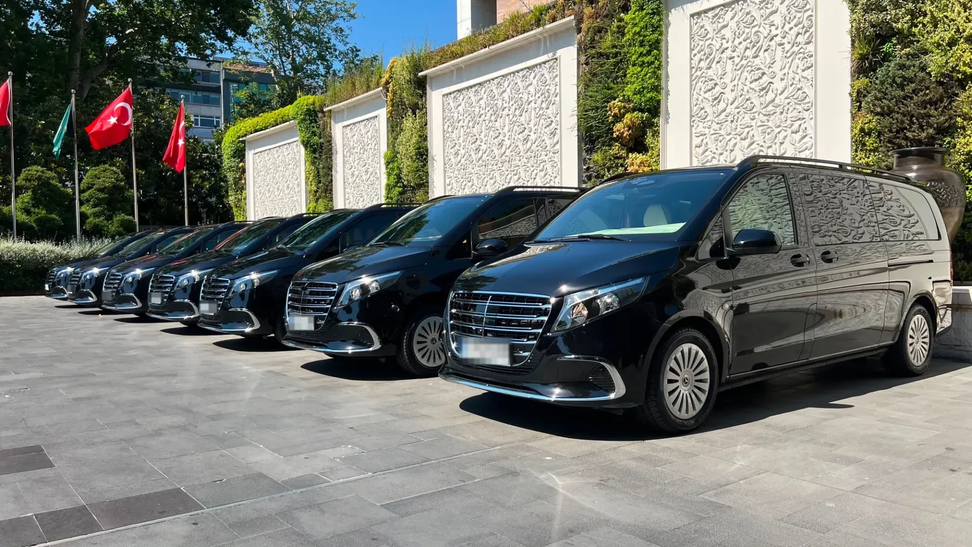 limousine plus v class fleet slider