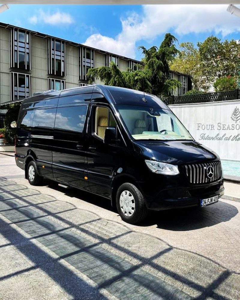 Luxury Mercedes Sprinter Minibus Exterior