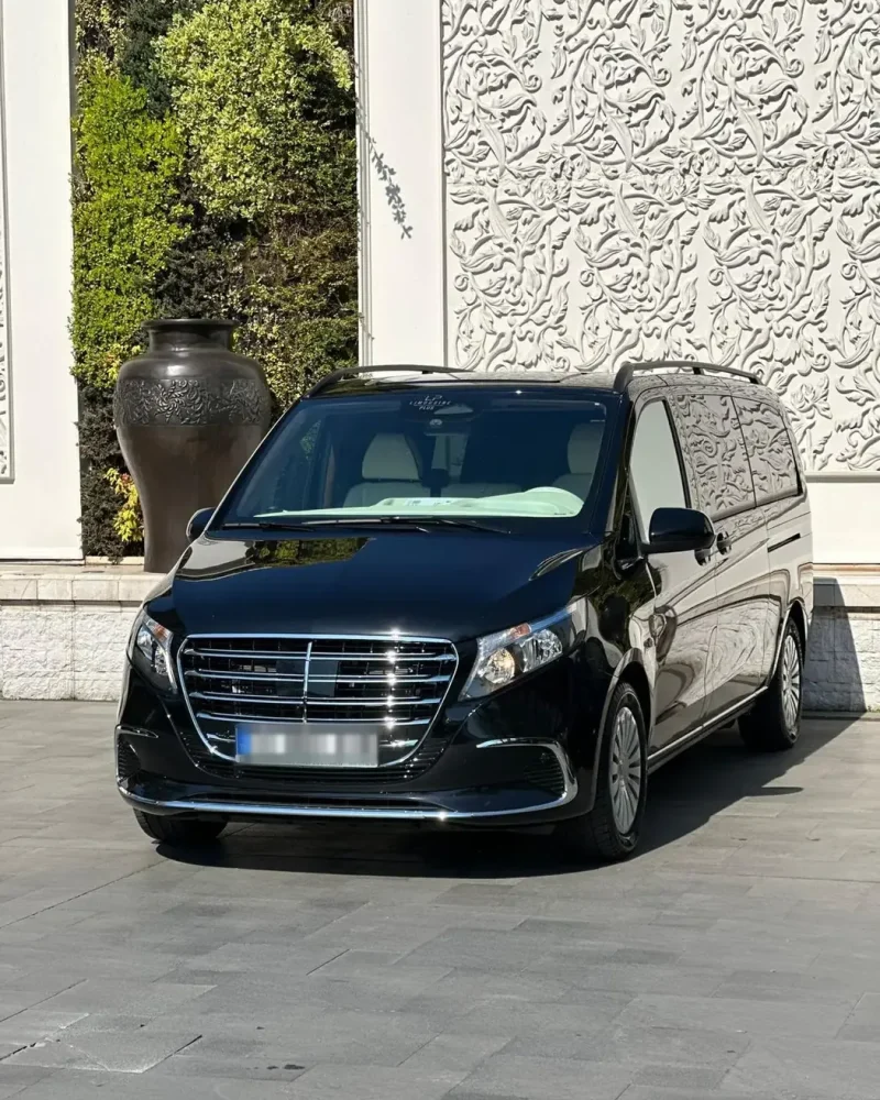 Mercedes V-Class VIP front three-quarter view, Istanbul chauffeur fleet