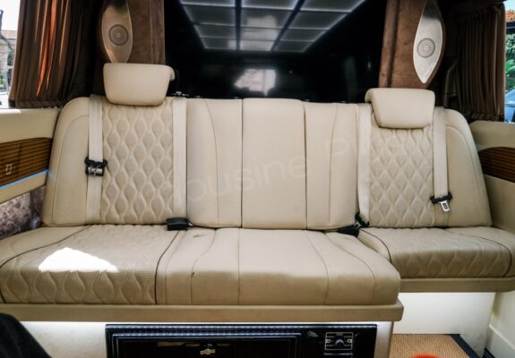 Spacious Mercedes Vito Minivan Interior